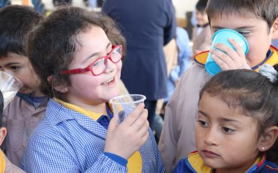 Aguas saborizadas fueron las “estrellas” en feria de salud con escolares