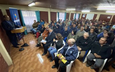 Vecinos de San Carlos conocen empresa que construirá Alcantarillado