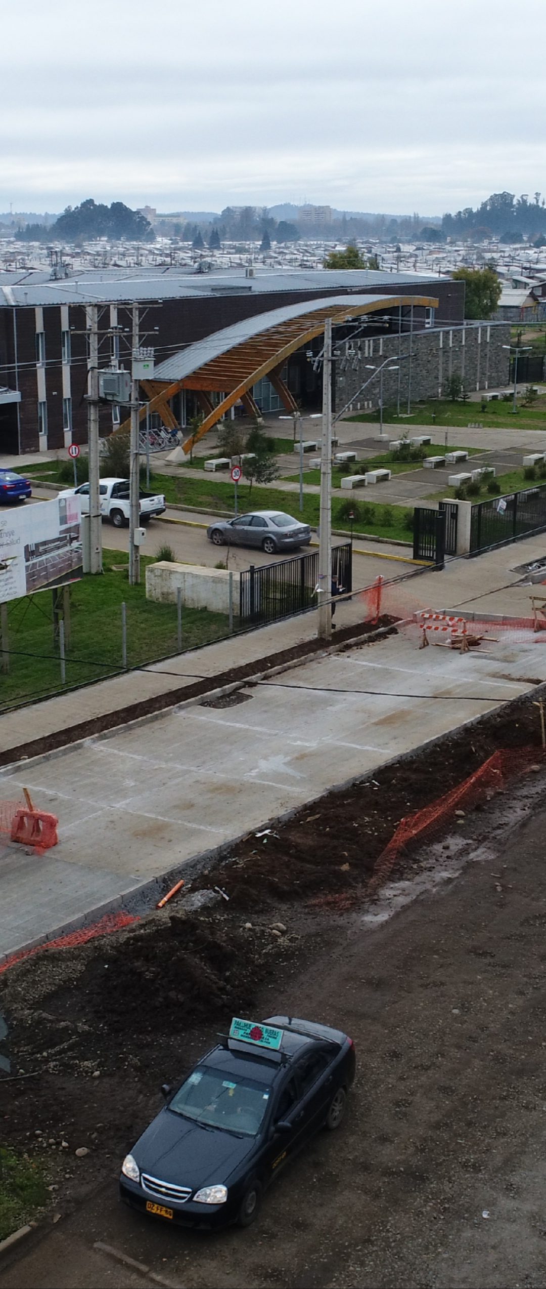 AVANZA PAVIMENTACIÓN DE AVENIDA ORIENTE