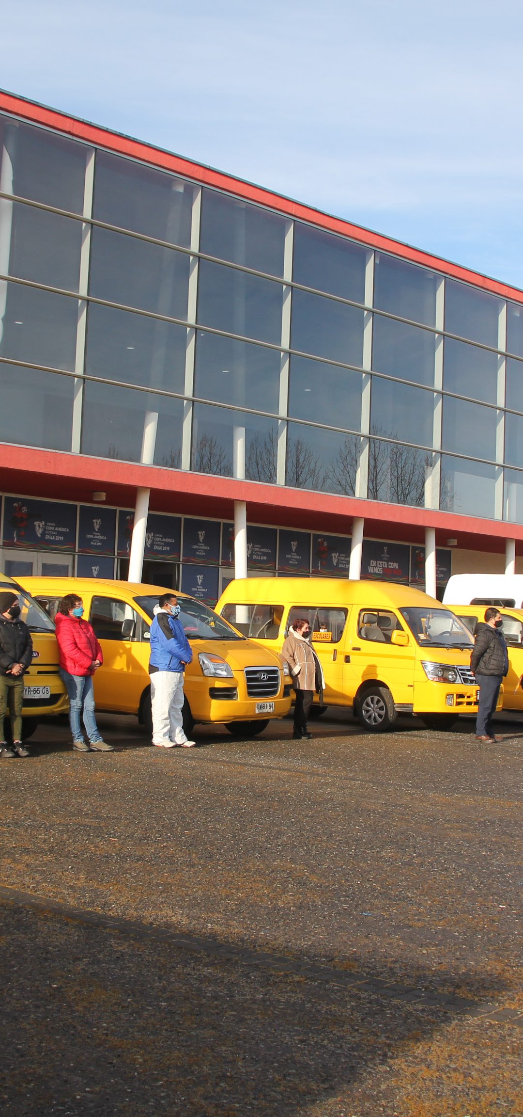Transportistas escolares se sumaron al equipo de entrega de ayuda social de la Municipalidad