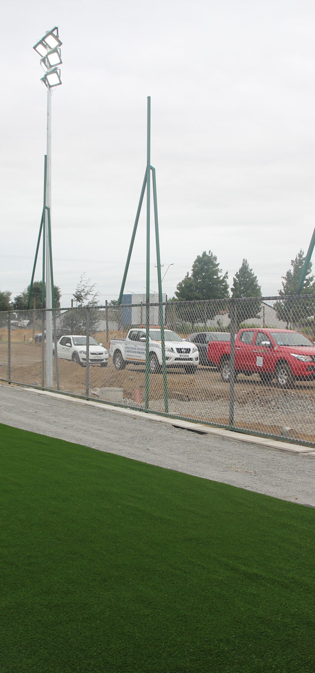 Cancha multipropósito tienen un 80% de avance