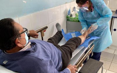 Implementan proyecto piloto para tratamiento de úlceras venosas en CESFAM Norte