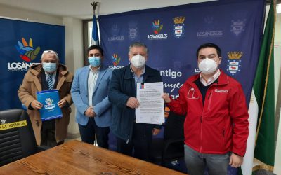 Municipalidad firma convenio con Seremi de Educación para ejecutar programa “Elige vivir sano” en la comuna