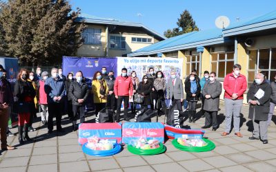 Diez establecimientos de nuestra comuna son beneficiados con el Programa de Implementación deportiva