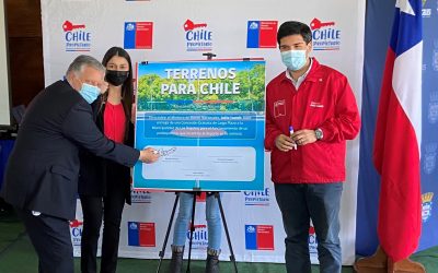 Ministerio de Bienes Nacionales entrega concesión de terrenos deportivos