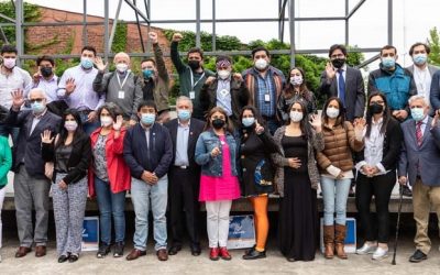 Comisión de Forma y Estado de la Convención Constitucional sesiona en Los Ángeles