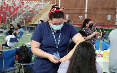 Vacunación Covid-19 en fin de semana superó las 1.300 personas