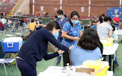 Más de 68 mil personas de Los Ángeles aún no se colocan su dosis de refuerzo