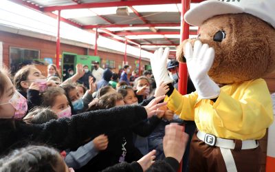 CESFAM Entre Ríos realizó feria por el Día Mundial sin Fumar y por el Día del Medioambiente
