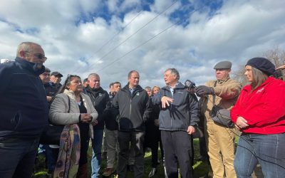 Alcalde y gobernador visitan terreno del nuevo estadio y comprometen recursos para mejorar infraestructura deportiva