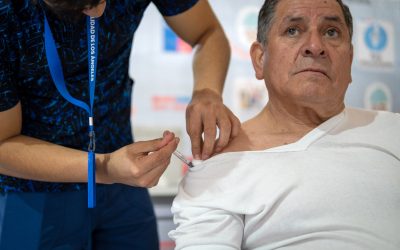 Refuerzan procesos vacunatorios con puntos “extra muro”