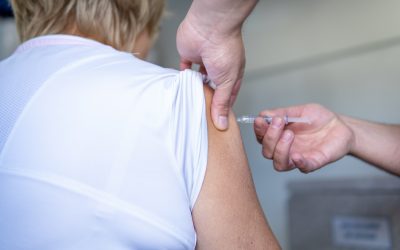 Vacunación contra la influenza en Los Ángeles alcanza al 46,7%