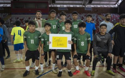 Colegio Santo Tomás fue el mejor en torneo de futbolito escolar del CESFAM Sur