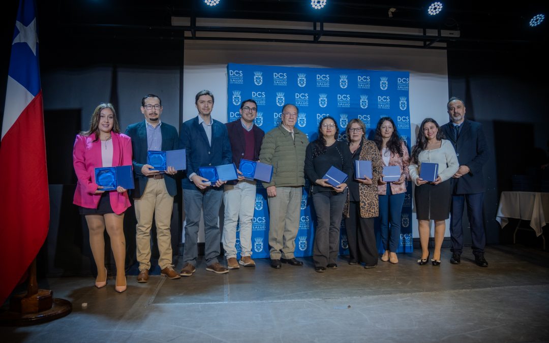 Premian trayectoria de funcionarios en el marco del Día de la Atención Primaria