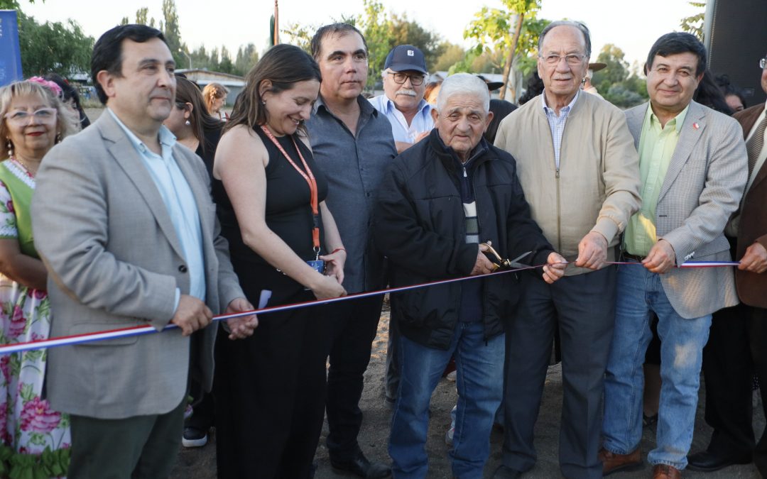 MUNICIPIO INAUGURÓ NUEVAS LUMINARIAS EN PARQUE DE SECTOR LAS DELICIAS