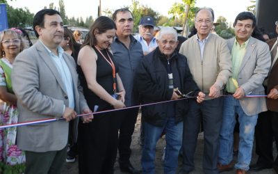 MUNICIPIO INAUGURÓ NUEVAS LUMINARIAS EN PARQUE DE SECTOR LAS DELICIAS