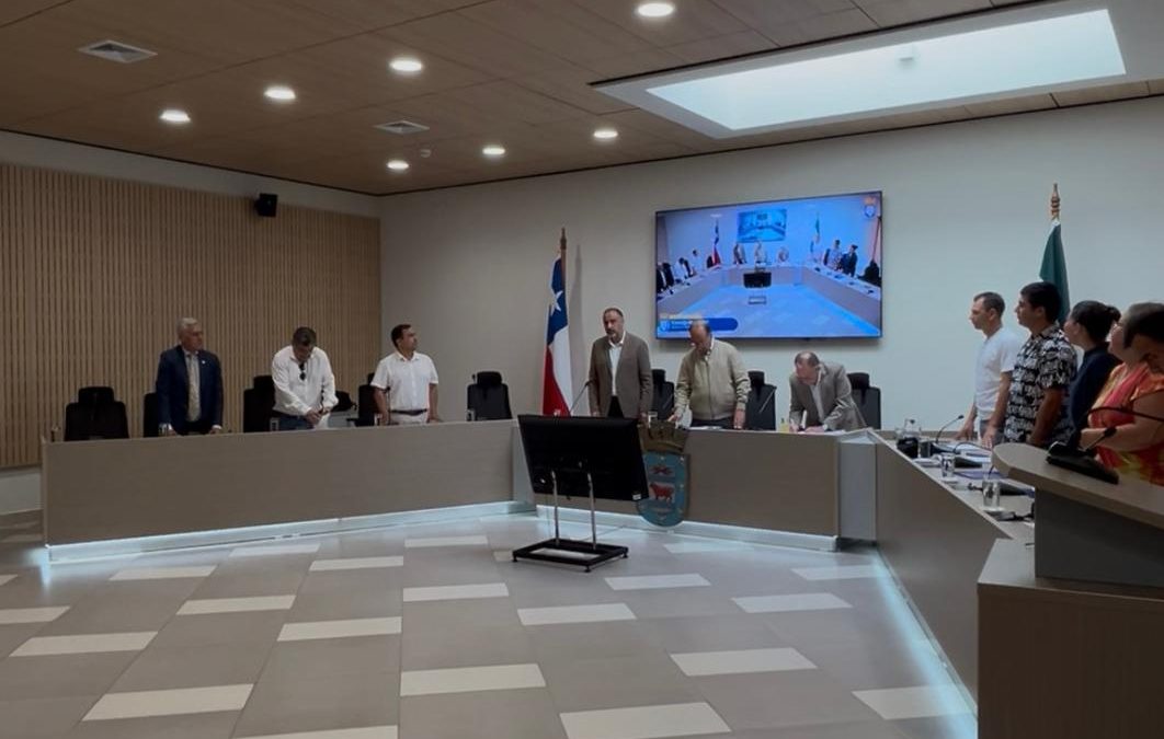 Municipalidad de Los Ángeles entregó millonario aporte a Bomberos y otras organizaciones sociales