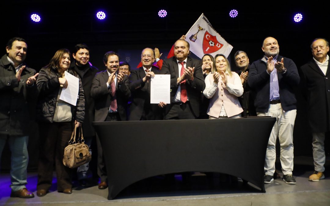 Gobierno Regional firma convenios y aprueba millonaria inversión para Los Ángeles.